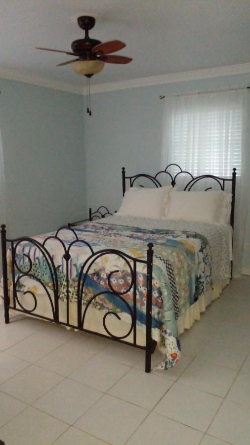 Lynn'S Cozy Cottage Nassau Dış mekan fotoğraf